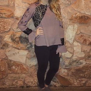 Gimmicks Crinkle Top